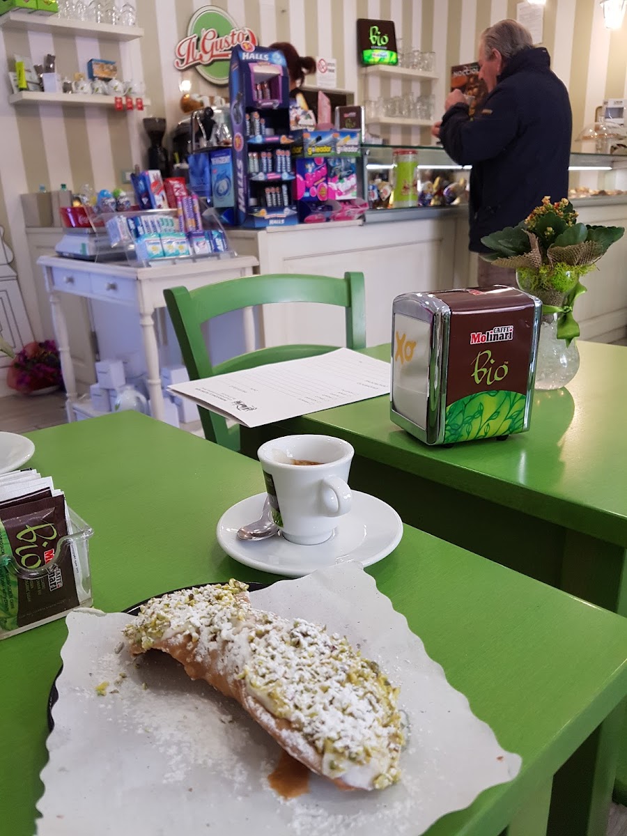 Il Gusto Caffe-8